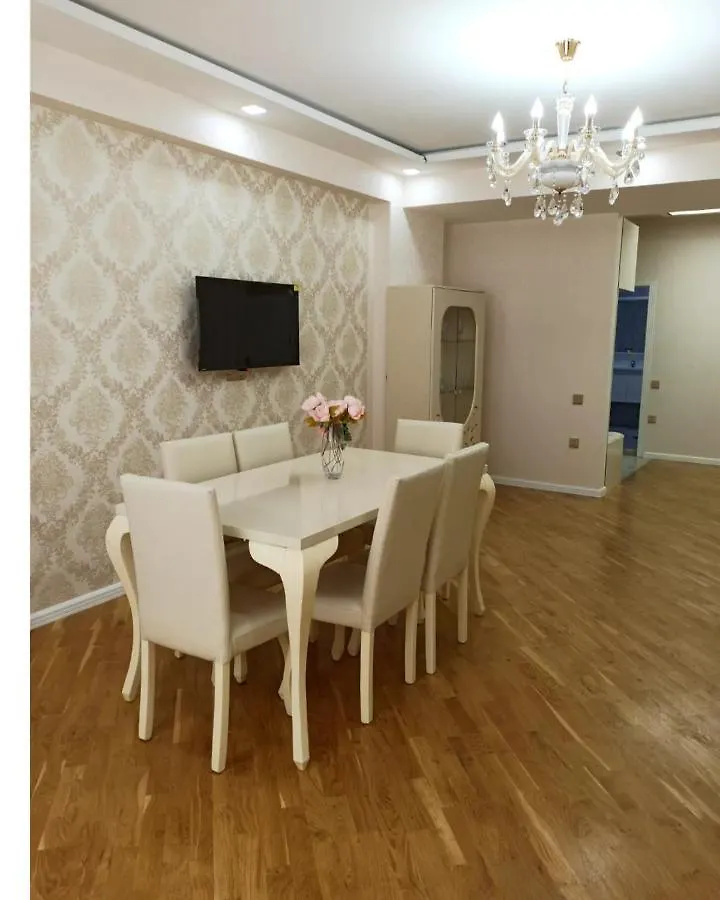 3 Комнатная Vip Квартира Возле Метро Baku