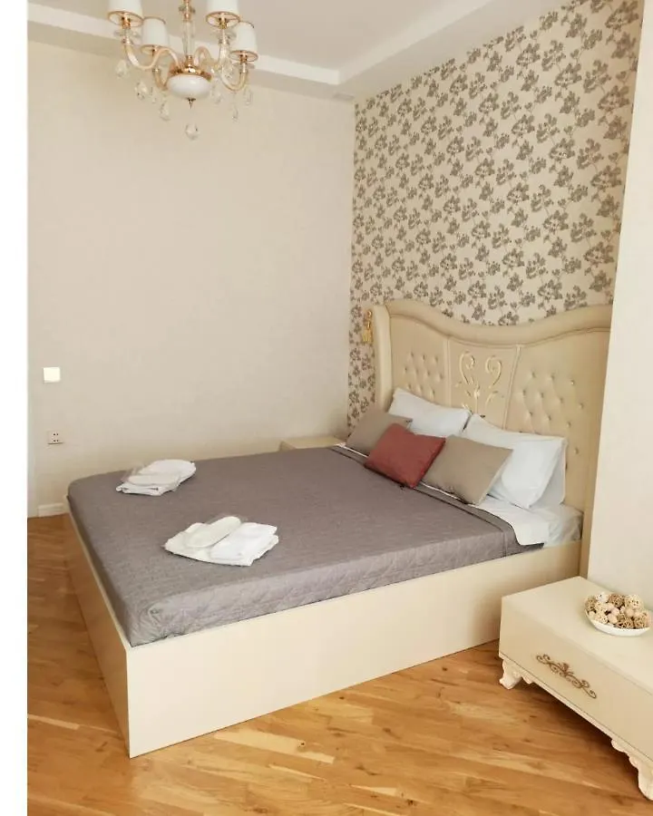 Apartment 3 Комнатная Vip Квартира Возле Метро Baku