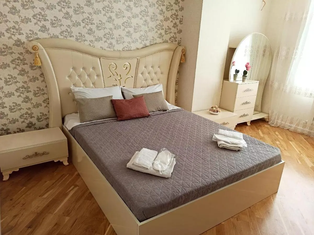 Lägenhet 3 Комнатная Vip Квартира Возле Метро Baku Azerbajdzjan
